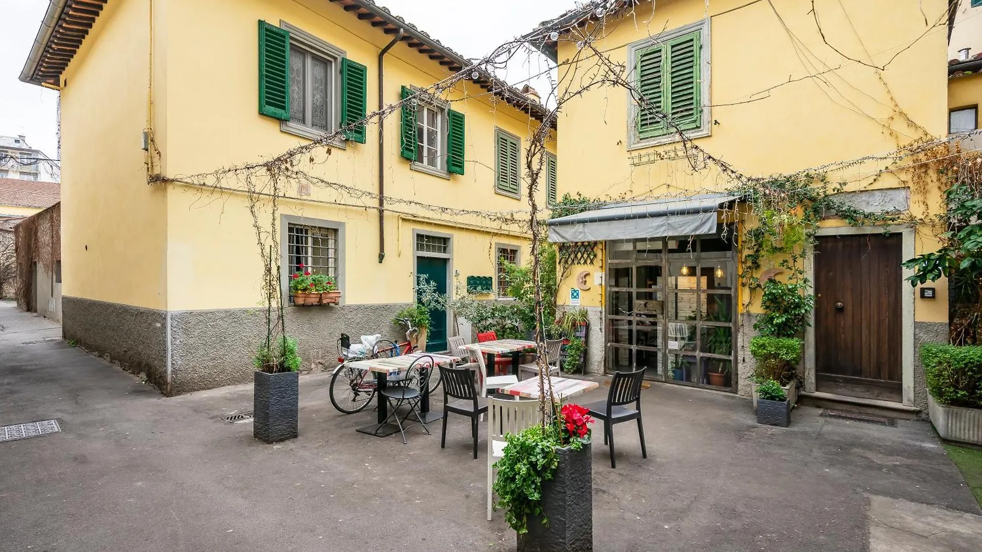 Flat Moon Over Florence Terrace And Free Parking Italy